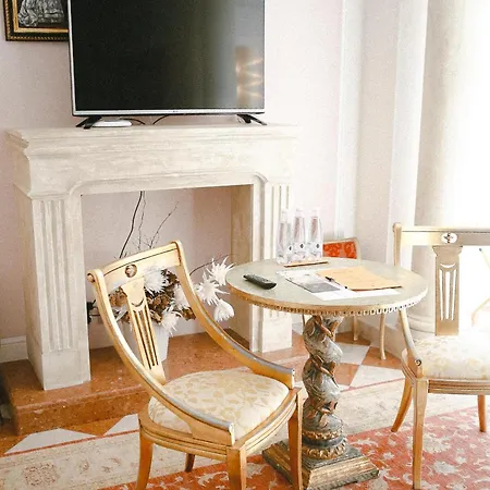 Martins Residence De Luxe-3